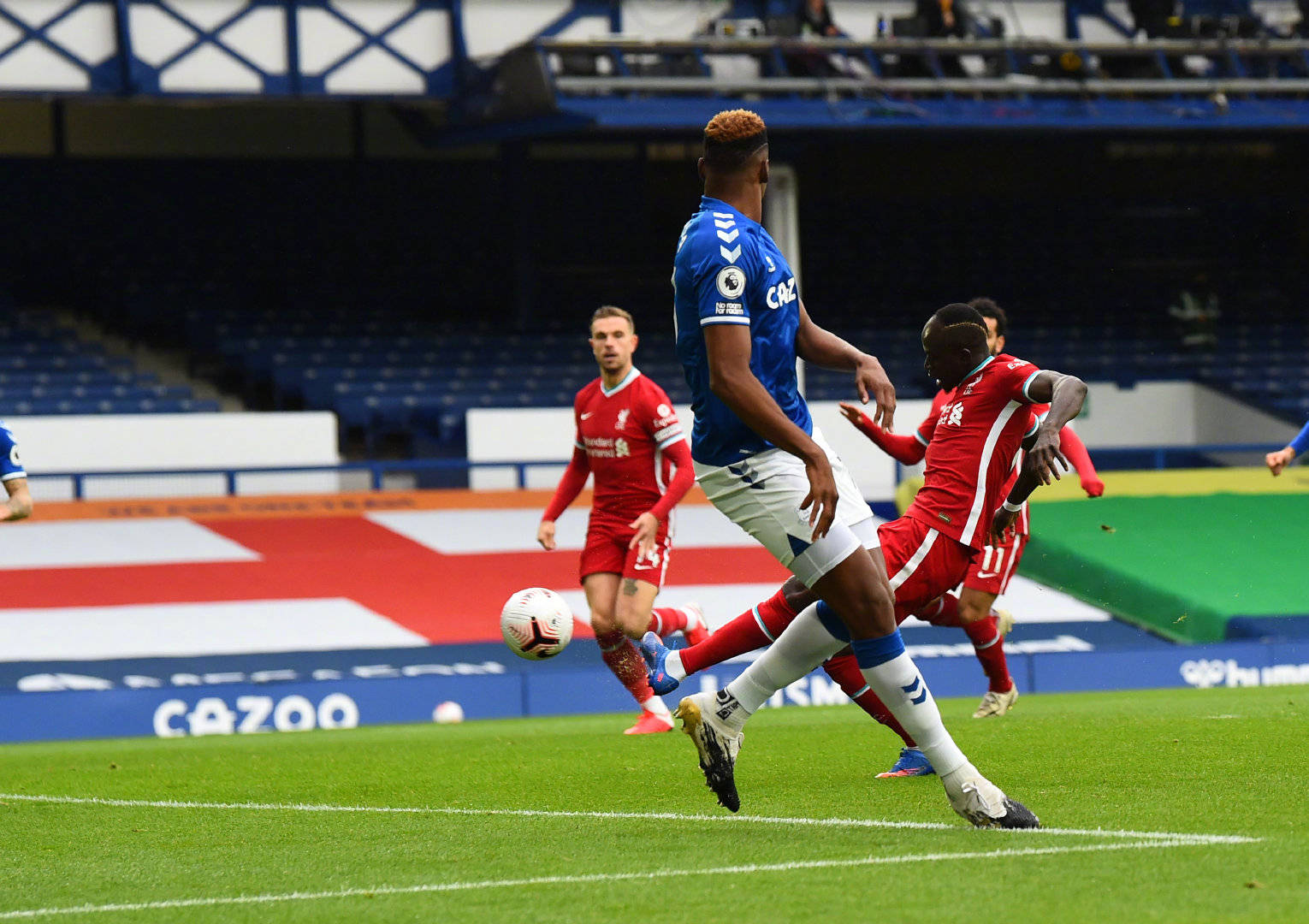 強內線而缺 強內線而缺